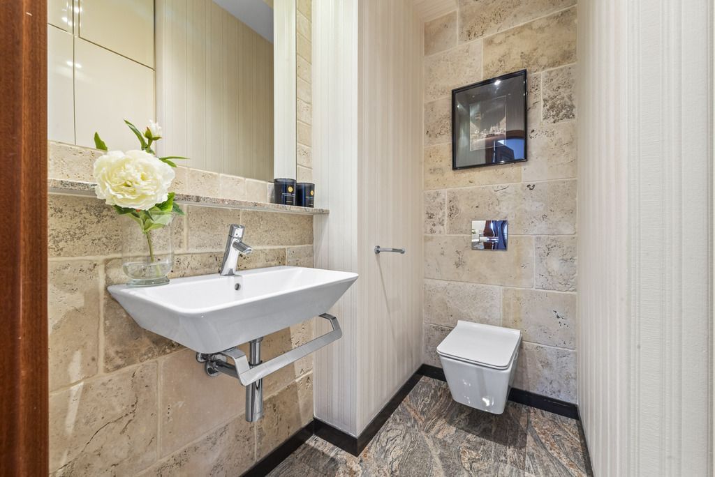 Mieszkanie 4 pokojowe na Sprzedaż