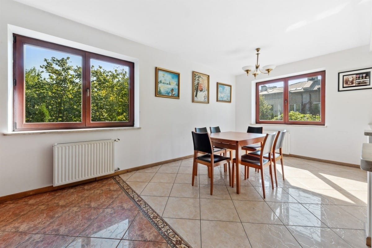 Dom 6 pokojowe na Sprzedaż