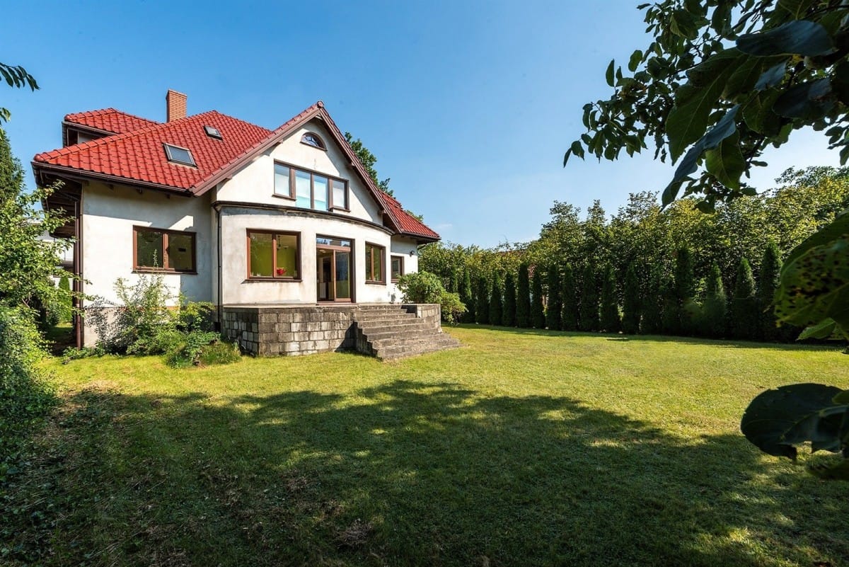 Dom 6 pokojowe na Sprzedaż