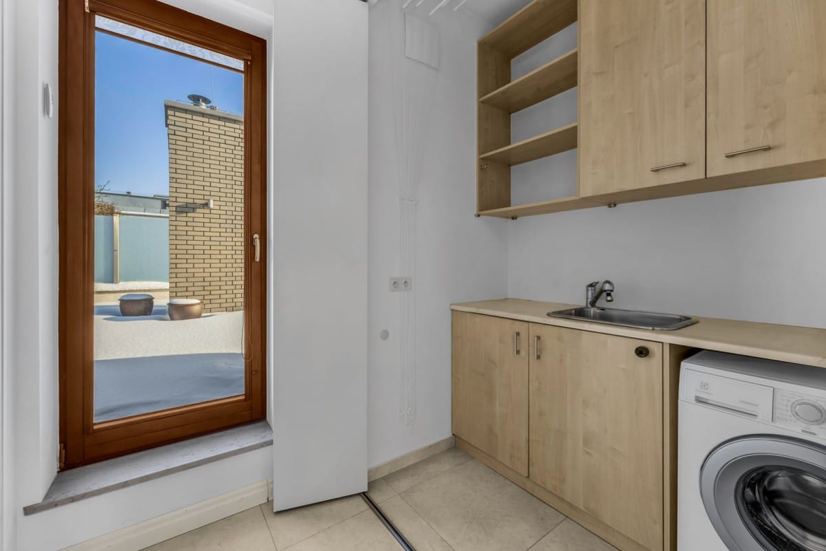 Mieszkanie 4 pokojowe na Sprzedaż