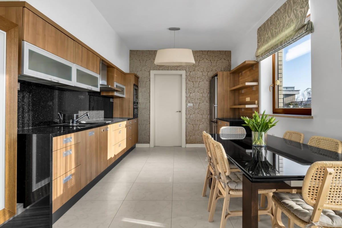 Mieszkanie 4 pokojowe na Sprzedaż