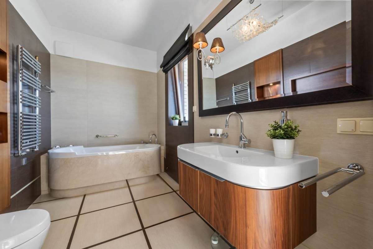 Mieszkanie 4 pokojowe na Sprzedaż