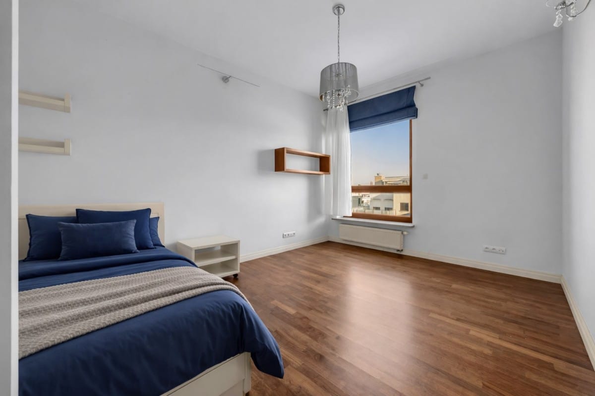 Mieszkanie 4 pokojowe na Sprzedaż