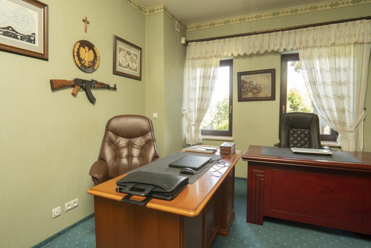 Dom  pokojowe na Sprzedaż