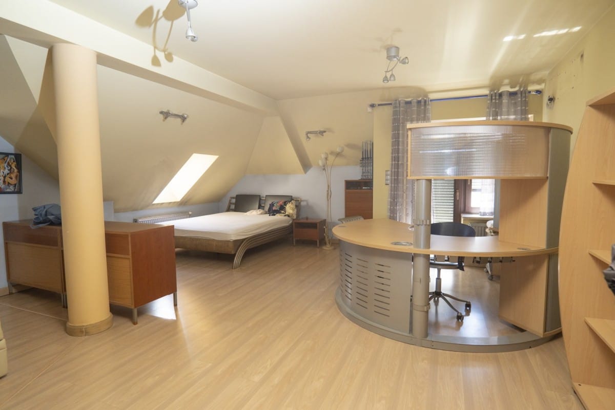 Dom  pokojowe na Sprzedaż