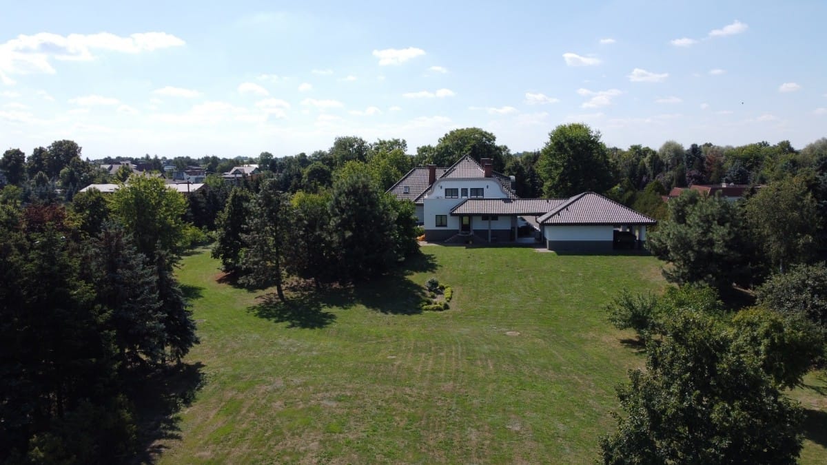 Dom  pokojowe na Sprzedaż