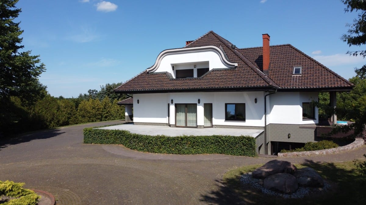 Dom  pokojowe na Sprzedaż