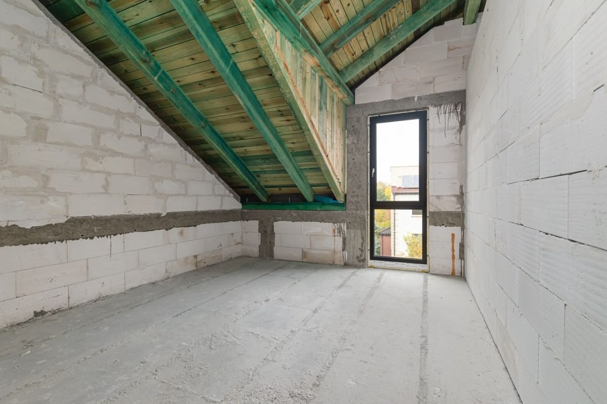 Dom 6 pokojowe na Sprzedaż