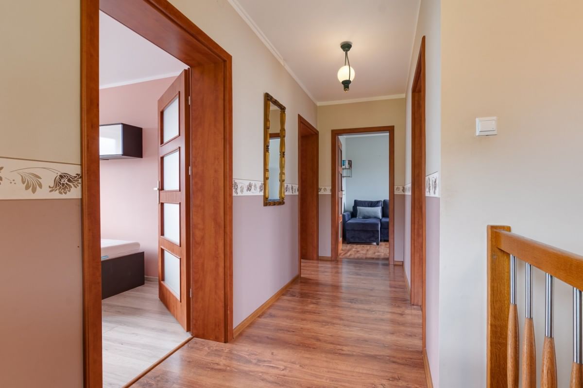 Dom 4 pokojowe na Sprzedaż