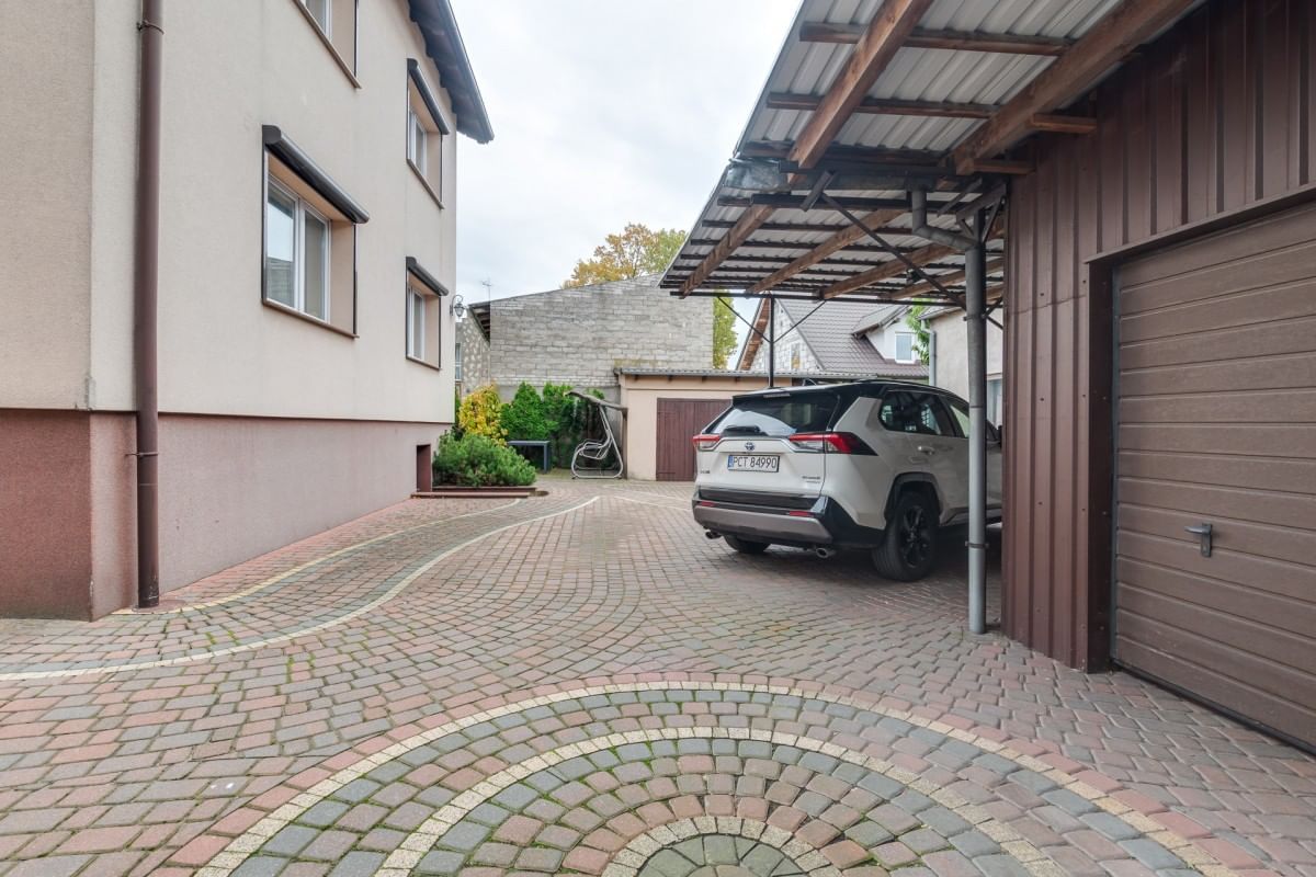 Dom 4 pokojowe na Sprzedaż