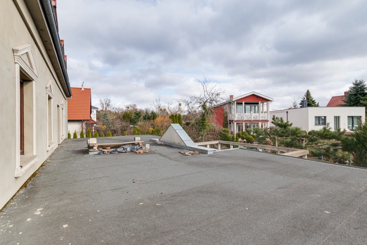 Dom 52 pokojowe na Sprzedaż