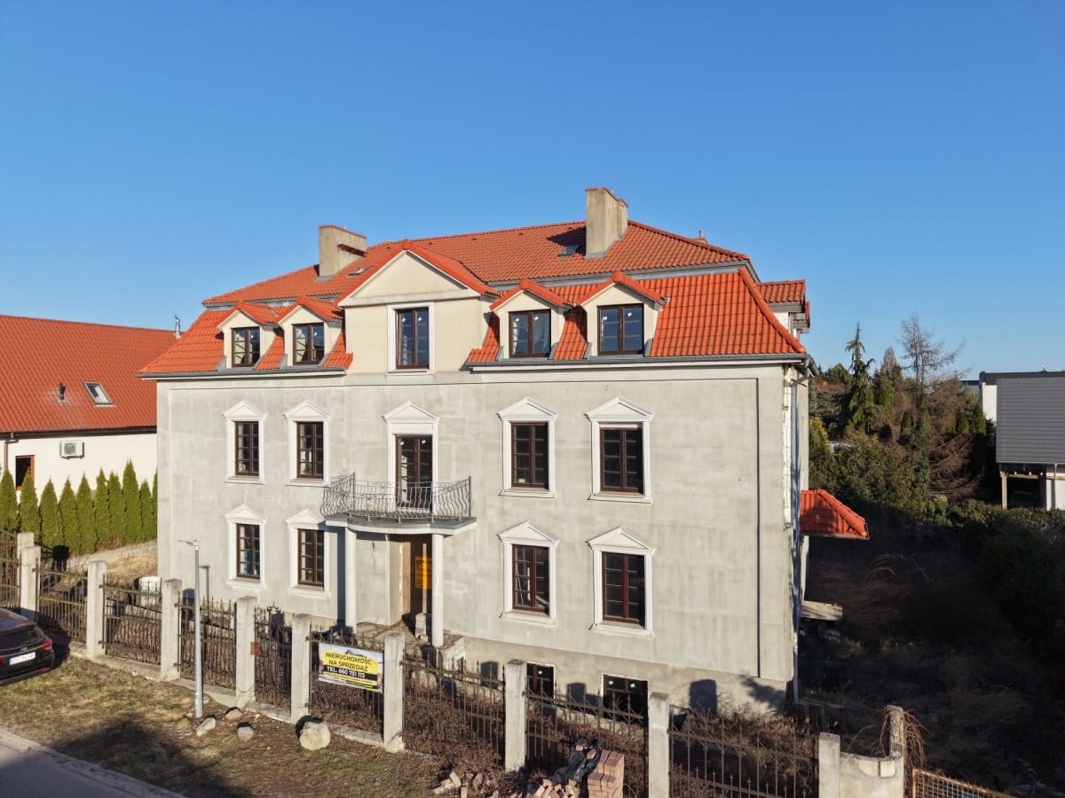 Dom 52 pokojowe na Sprzedaż