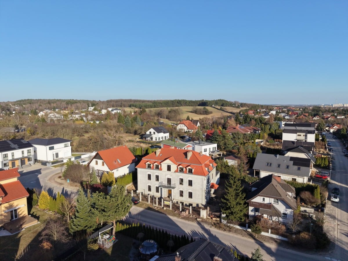 Dom 52 pokojowe na Sprzedaż