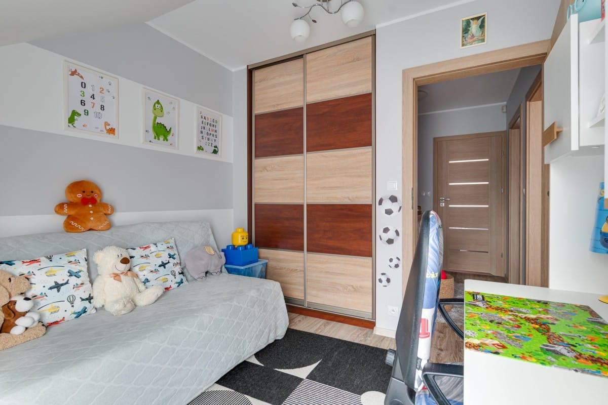 Dom 4 pokojowe na Sprzedaż