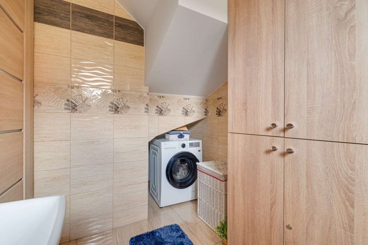 Dom 4 pokojowe na Sprzedaż