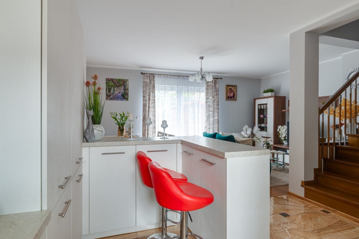 Dom 4 pokojowe na Sprzedaż