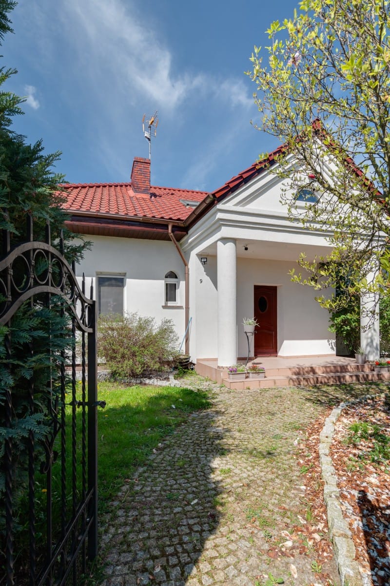 Dom  pokojowe na Sprzedaż