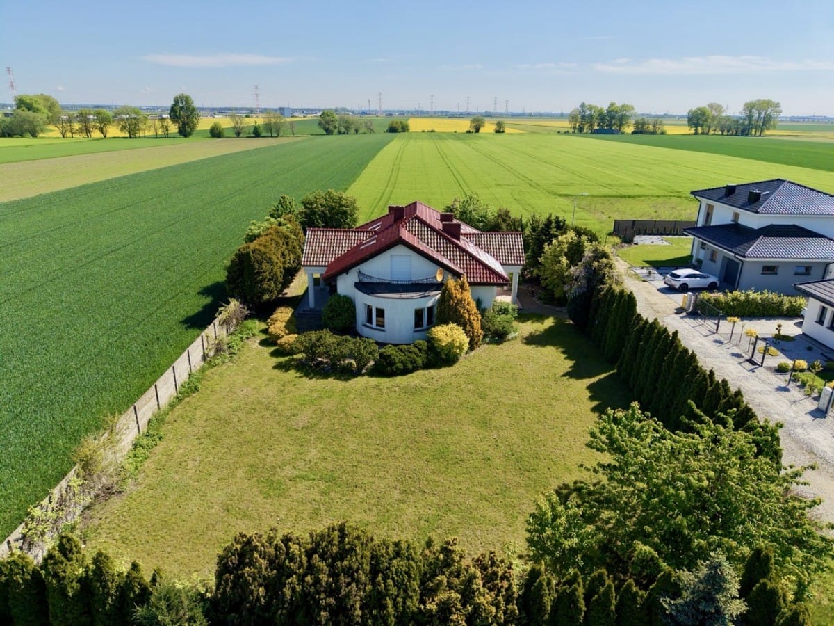 Dom  pokojowe na Sprzedaż
