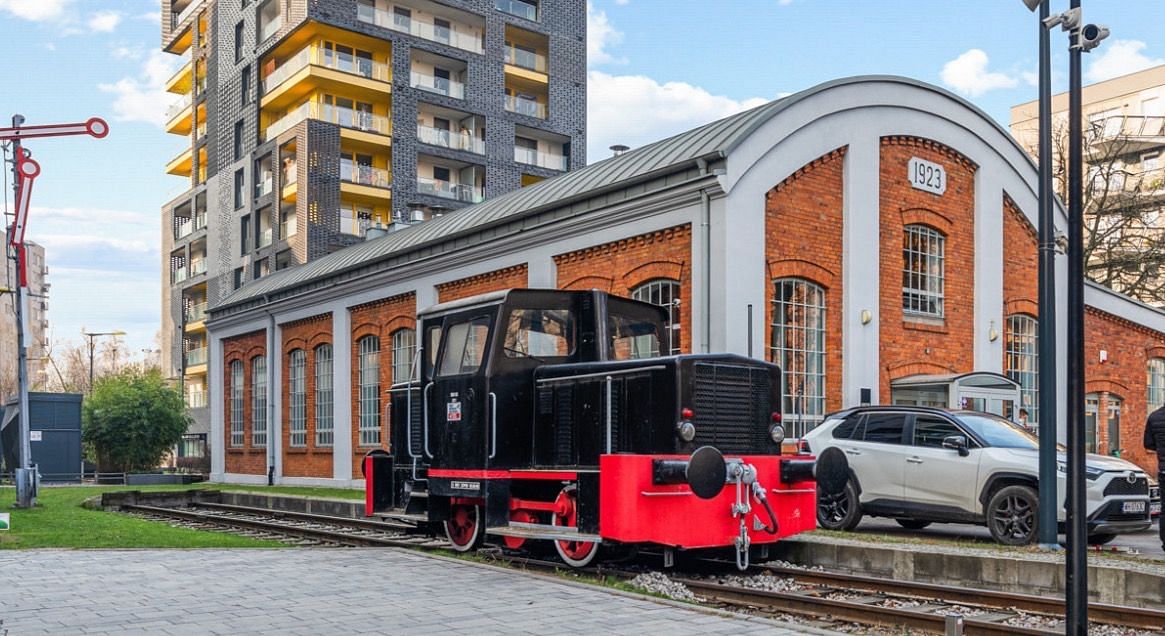 Lokal użytkowy  pokojowe na Sprzedaż