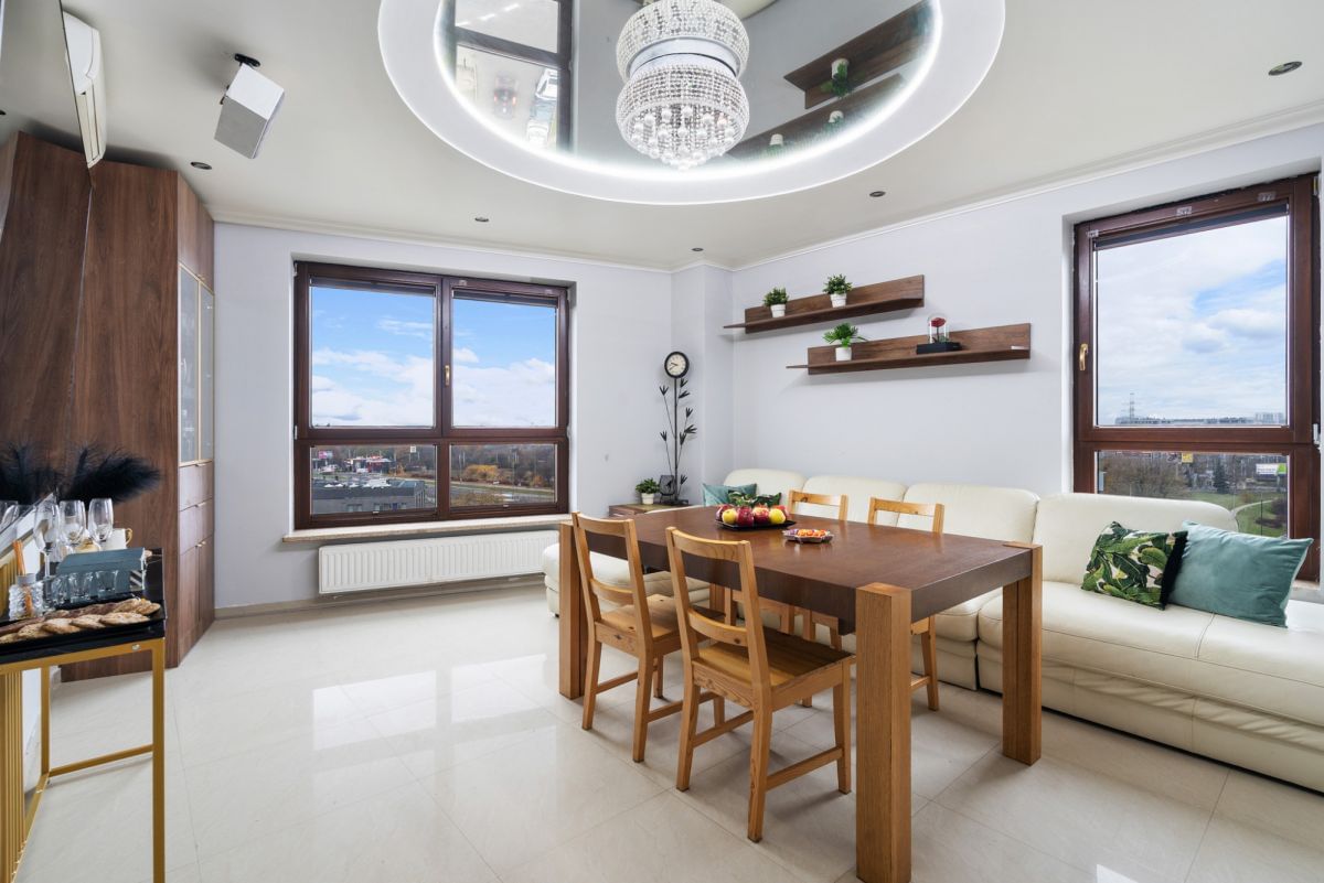 Mieszkanie 3 pokojowe na Sprzedaż