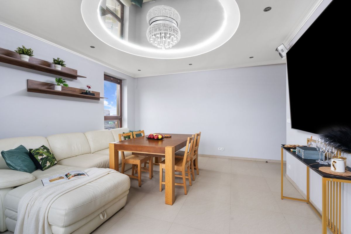 Mieszkanie 3 pokojowe na Sprzedaż