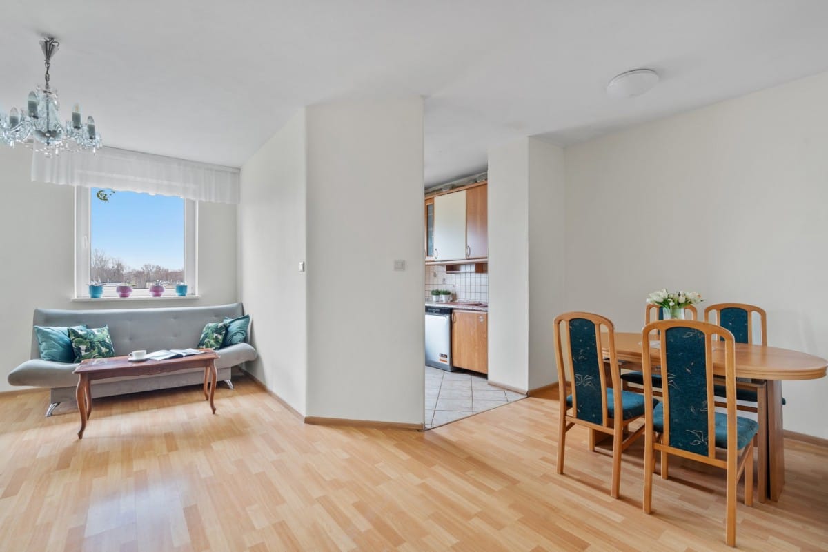 Mieszkanie 5 pokojowe na Sprzedaż