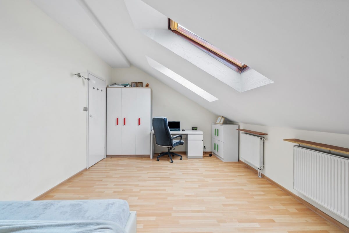 Mieszkanie 5 pokojowe na Sprzedaż