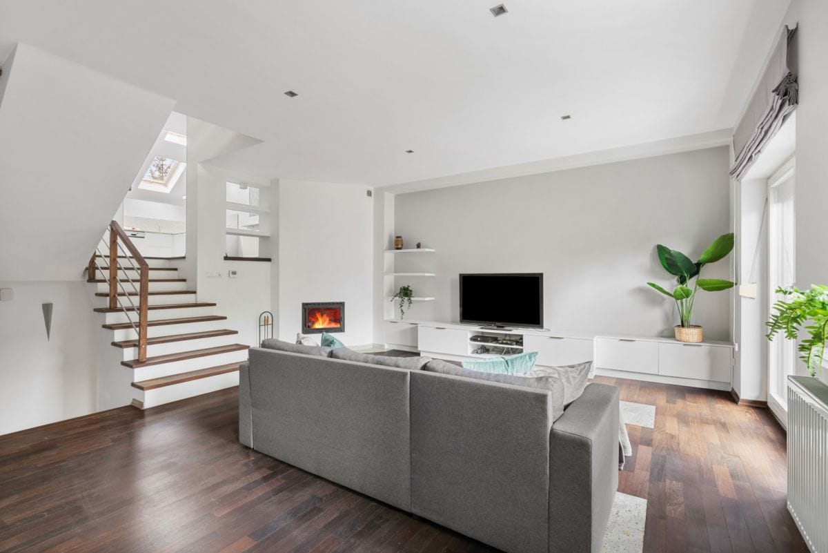 Dom 6 pokojowe na Sprzedaż