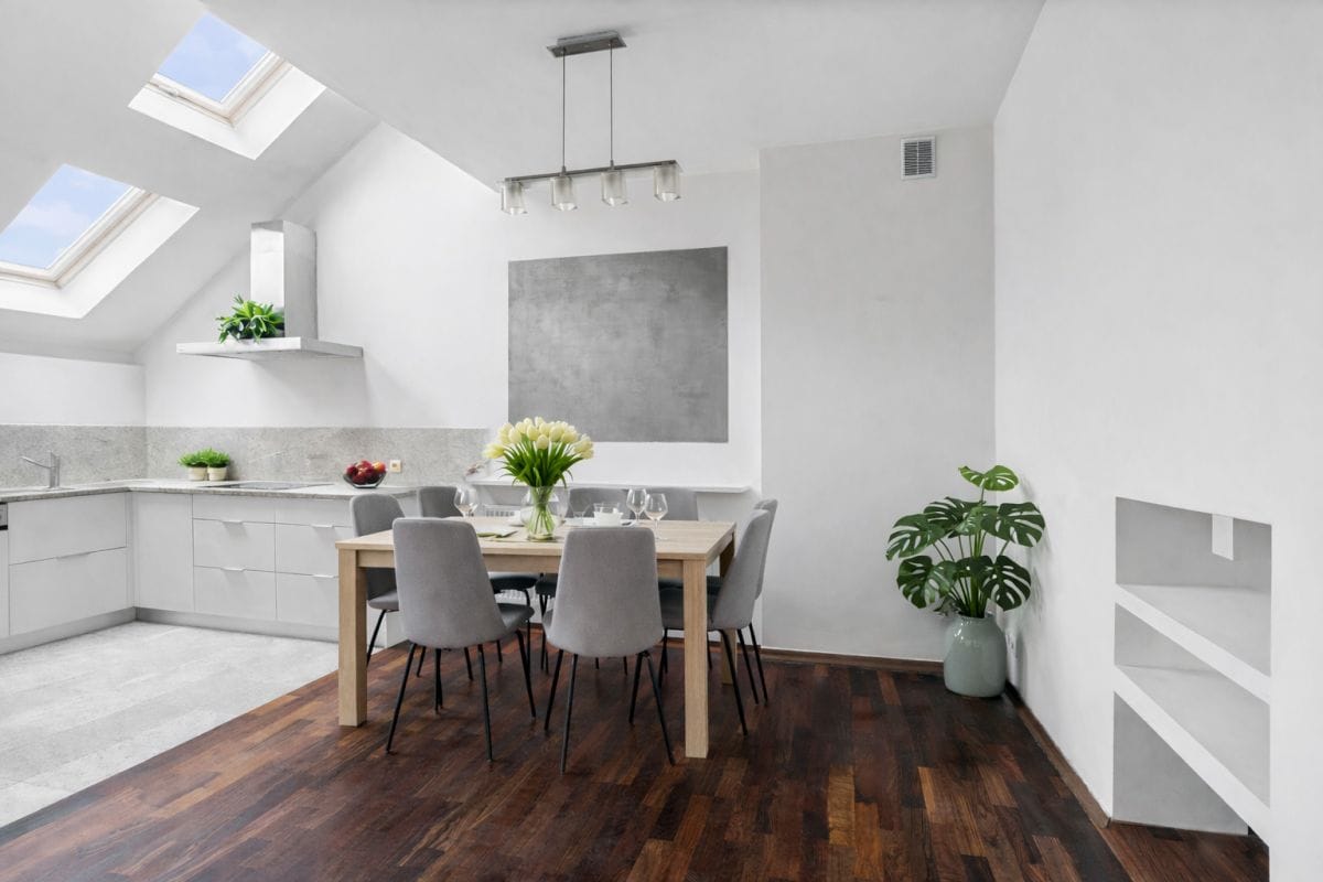 Dom 6 pokojowe na Sprzedaż