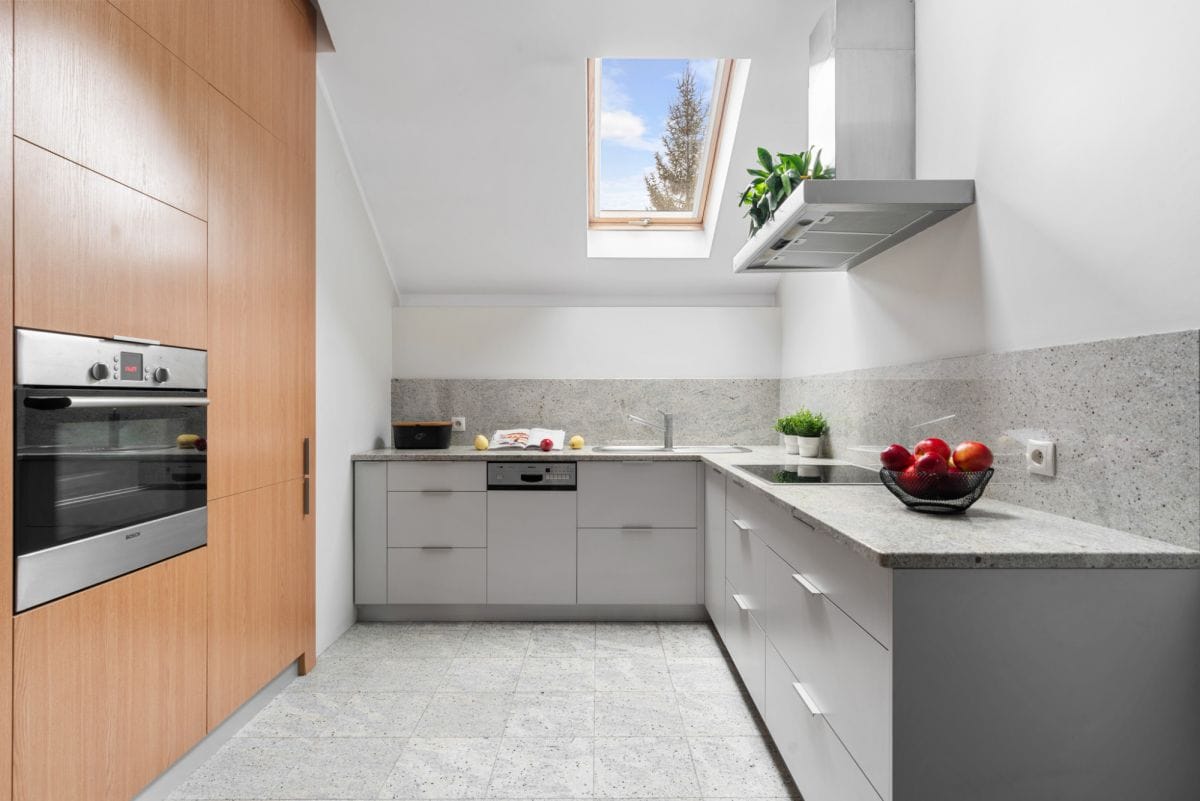 Dom 6 pokojowe na Sprzedaż