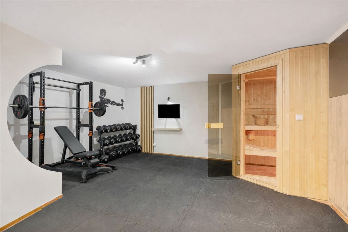 Dom 6 pokojowe na Sprzedaż