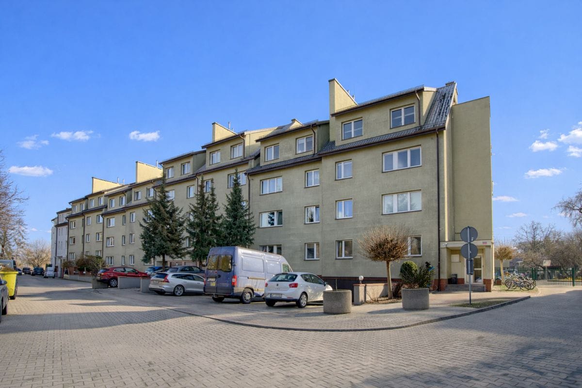 Mieszkanie 4 pokojowe na Sprzedaż