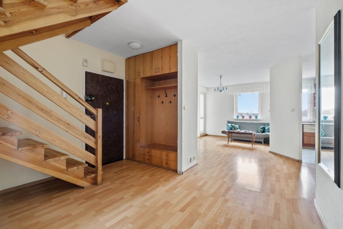 Mieszkanie 5 pokojowe na Sprzedaż