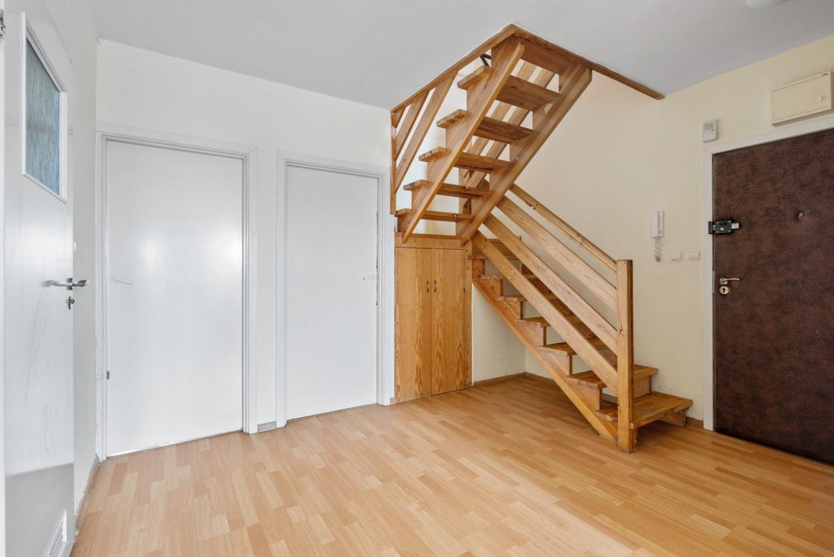 Mieszkanie 5 pokojowe na Sprzedaż