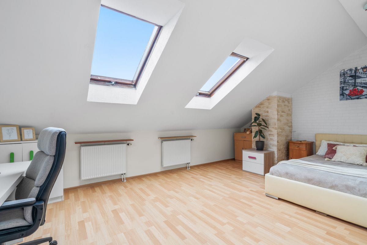 Mieszkanie 5 pokojowe na Sprzedaż