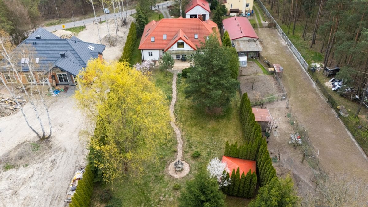 Dom 8 pokojowe na Sprzedaż