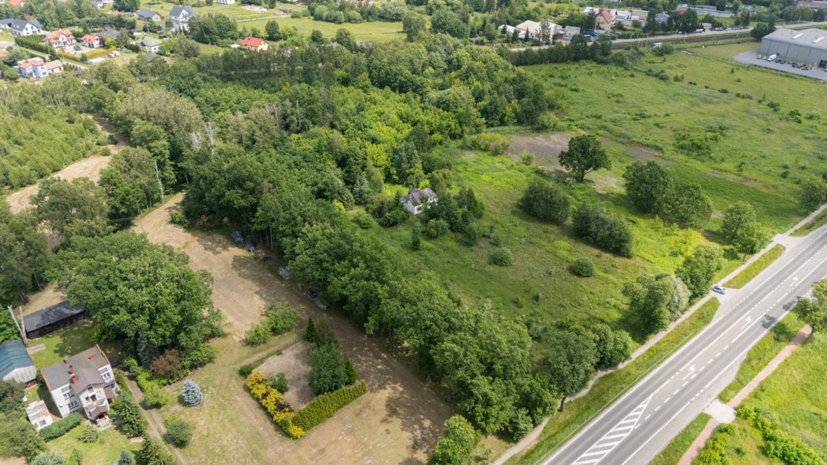 Działka  pokojowe na Sprzedaż
