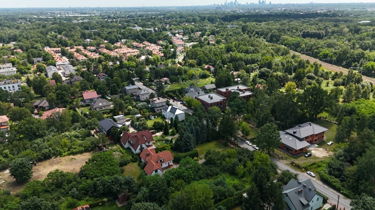 Działka  pokojowe na Sprzedaż