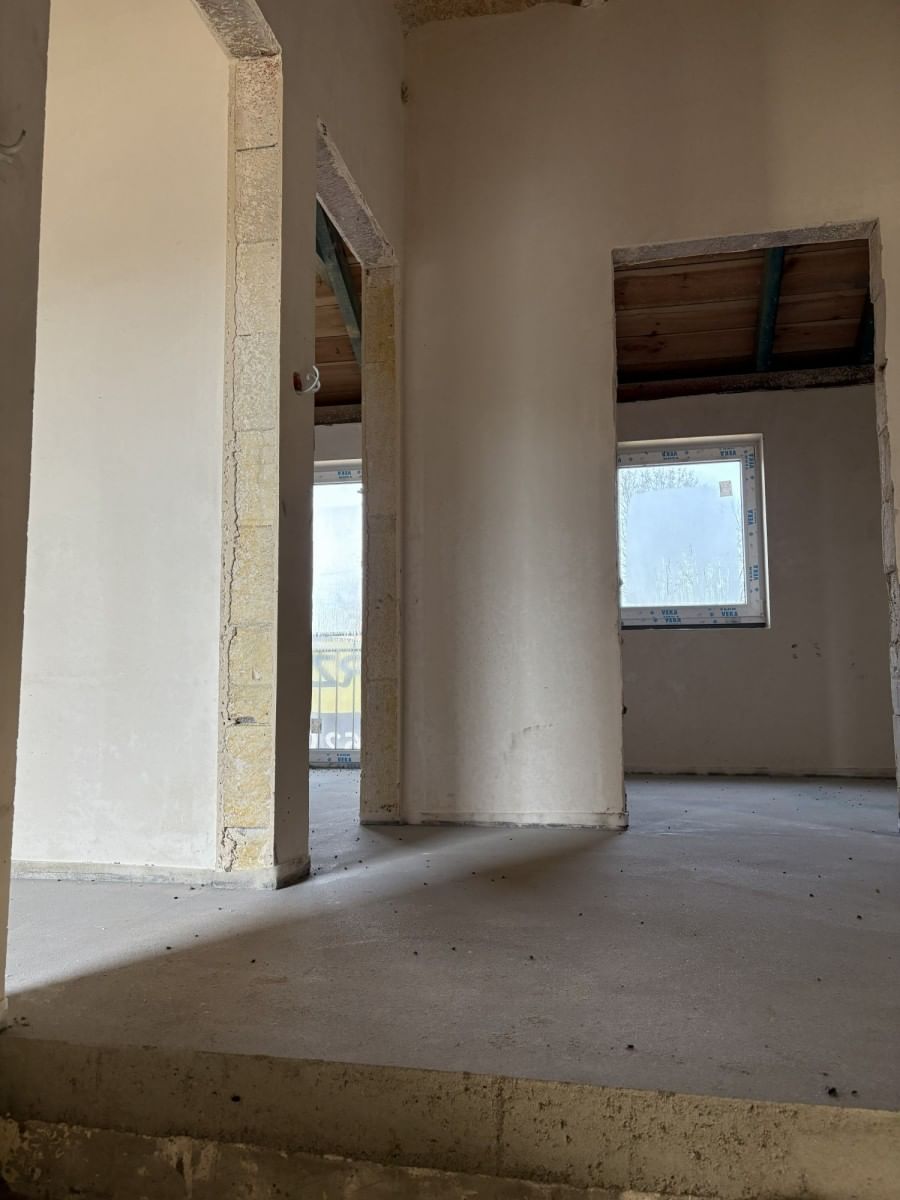 Dom 5 pokojowe na Sprzedaż