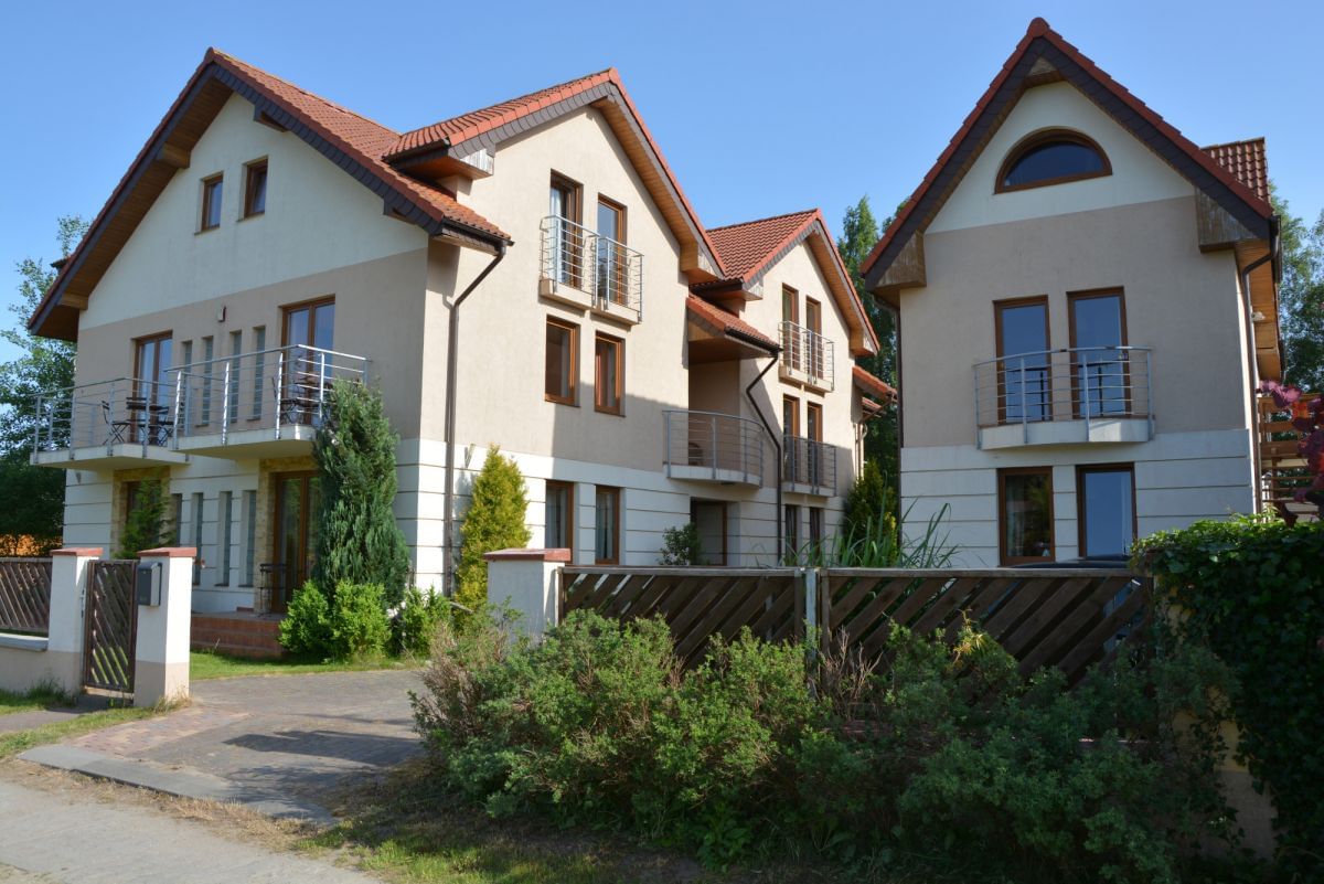 Dom 21 pokojowe na Sprzedaż