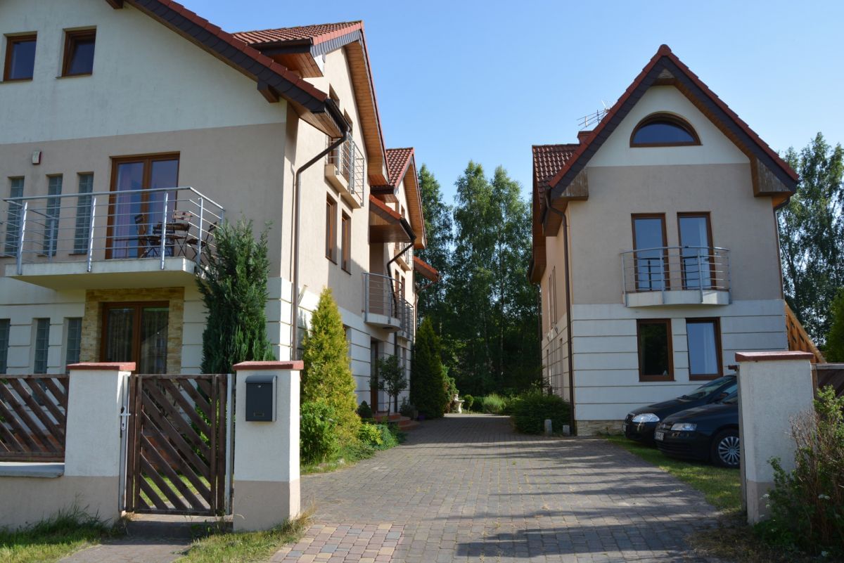 Dom 21 pokojowe na Sprzedaż