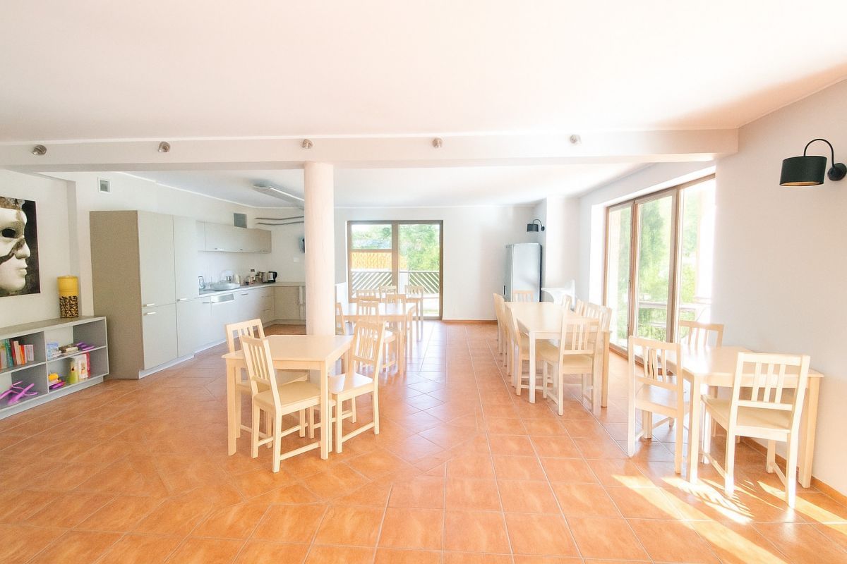 Dom 21 pokojowe na Sprzedaż