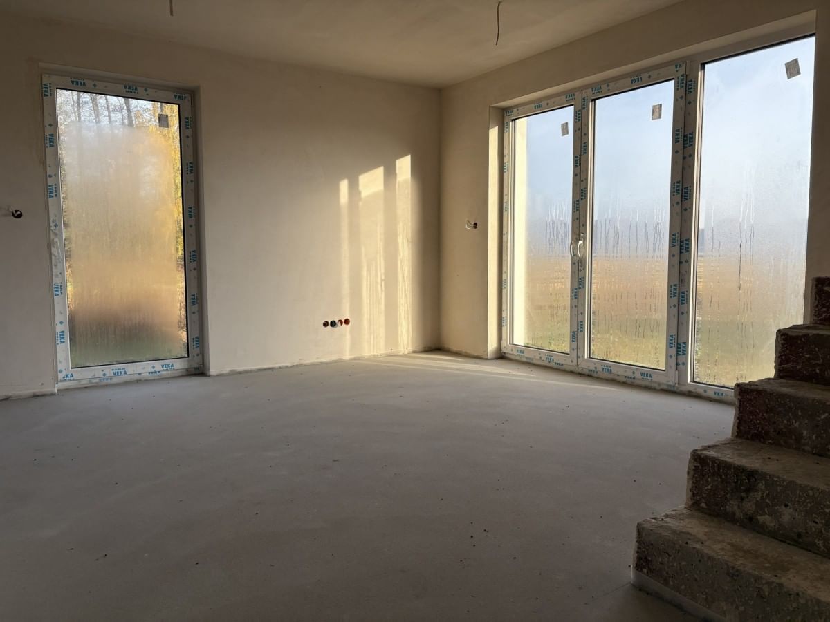 Dom 5 pokojowe na Sprzedaż