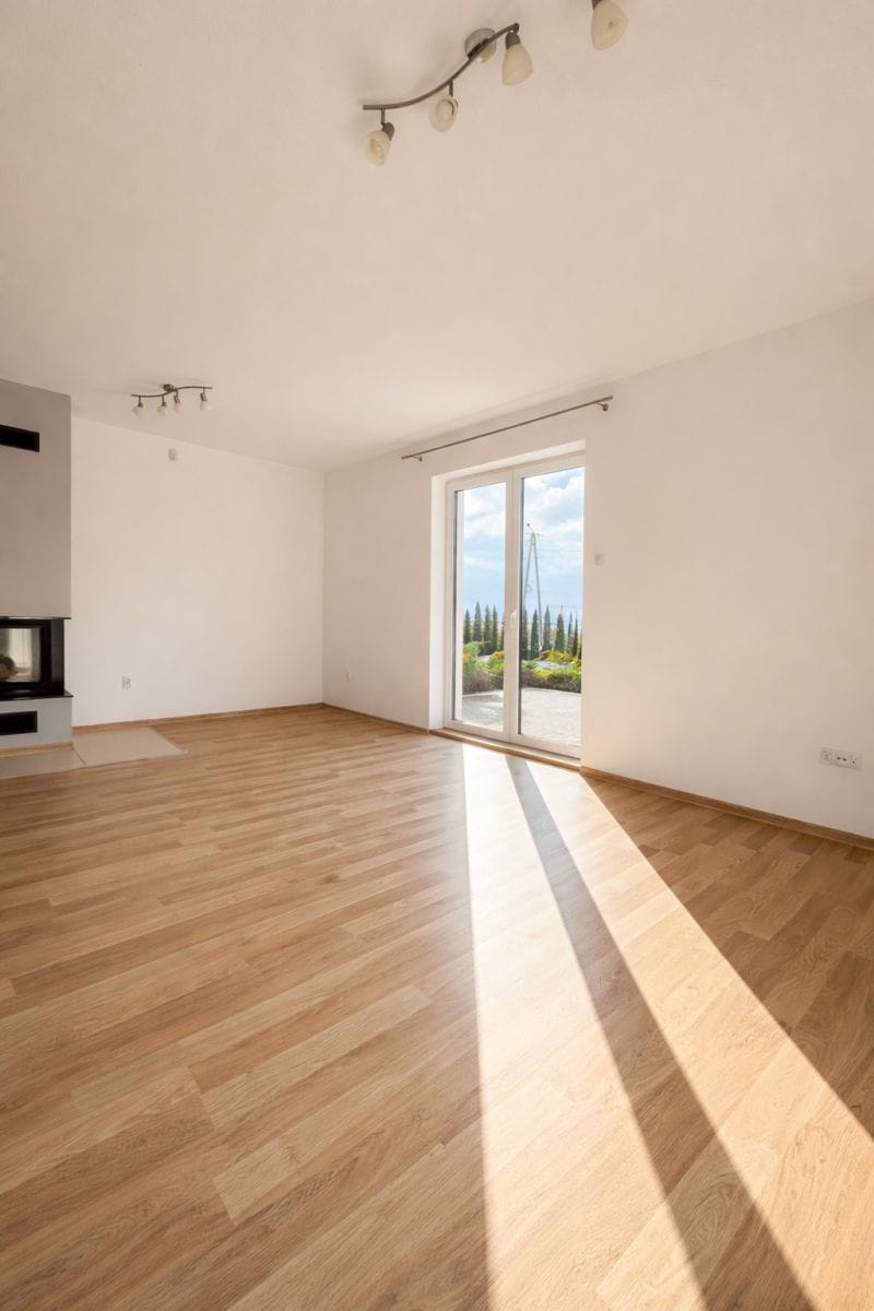 Dom 6 pokojowe na Sprzedaż