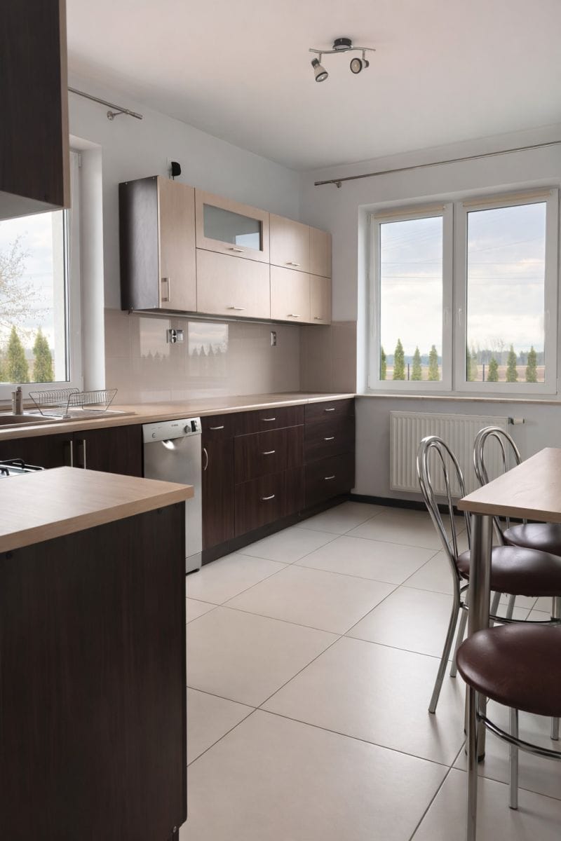 Dom 6 pokojowe na Sprzedaż