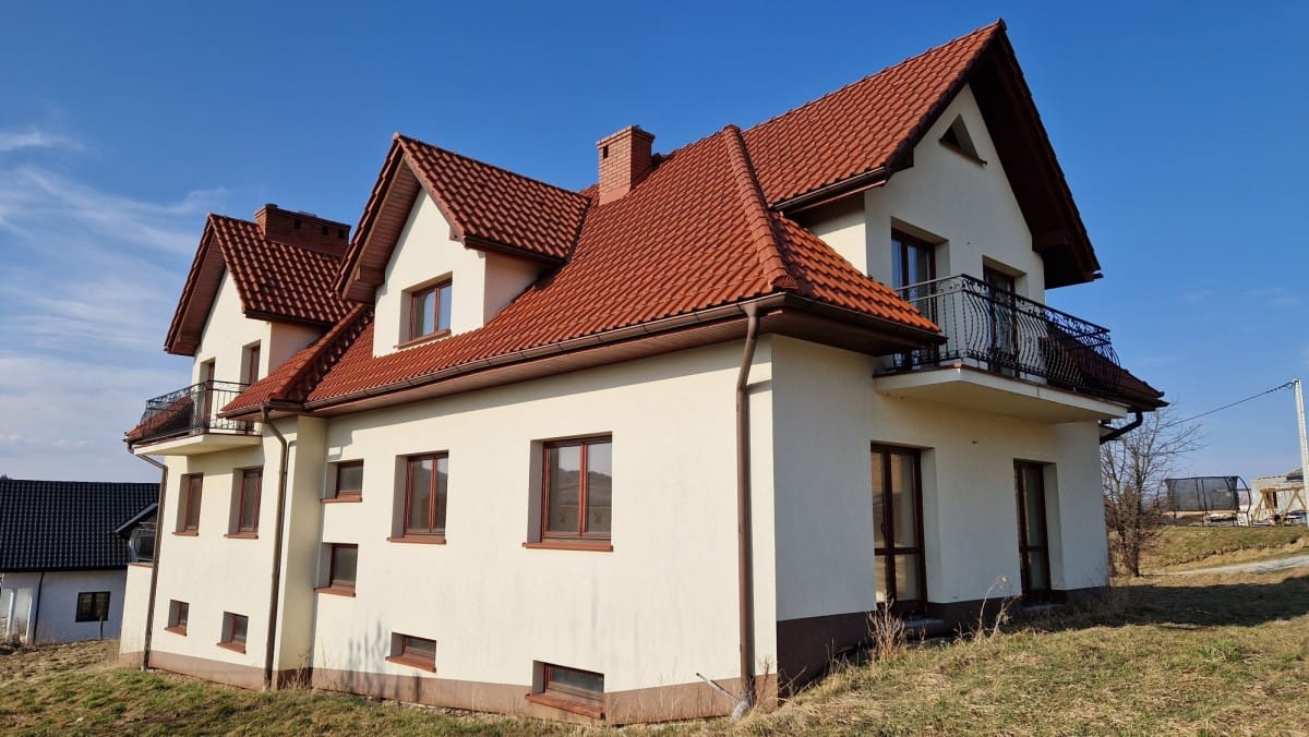 Dom 4 pokojowe na Sprzedaż