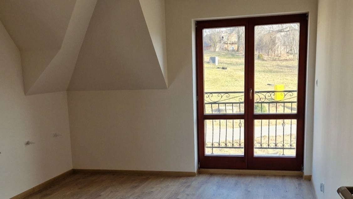 Dom 4 pokojowe na Sprzedaż