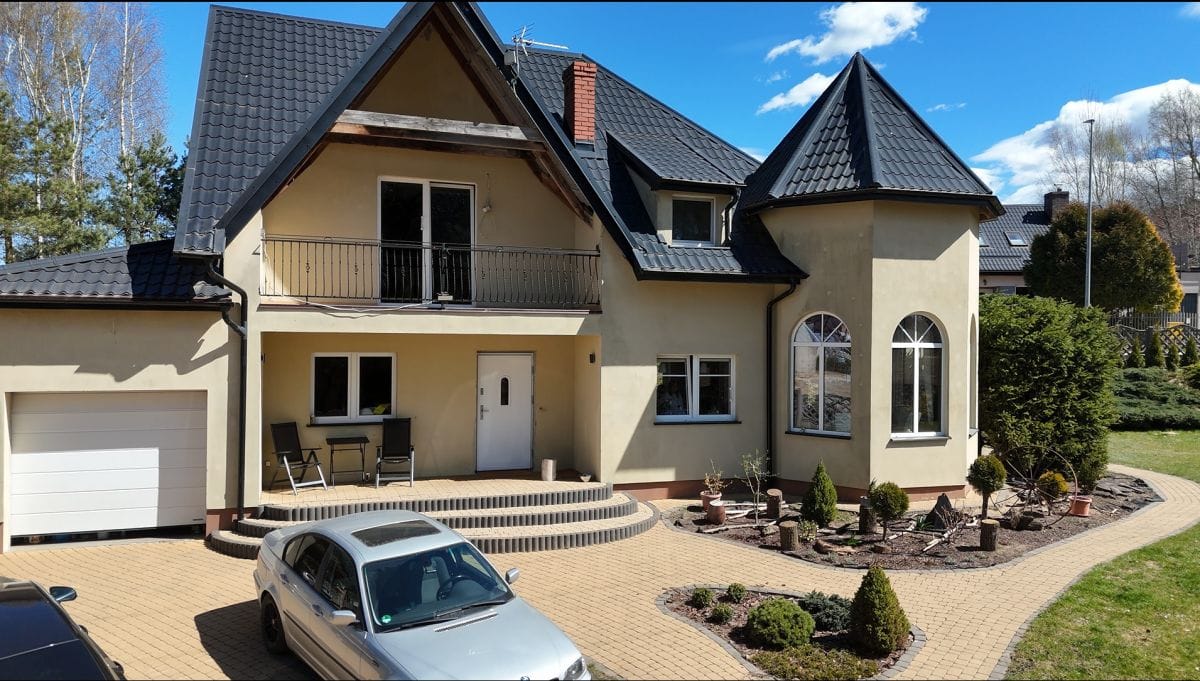 Dom 5 pokojowe na Sprzedaż