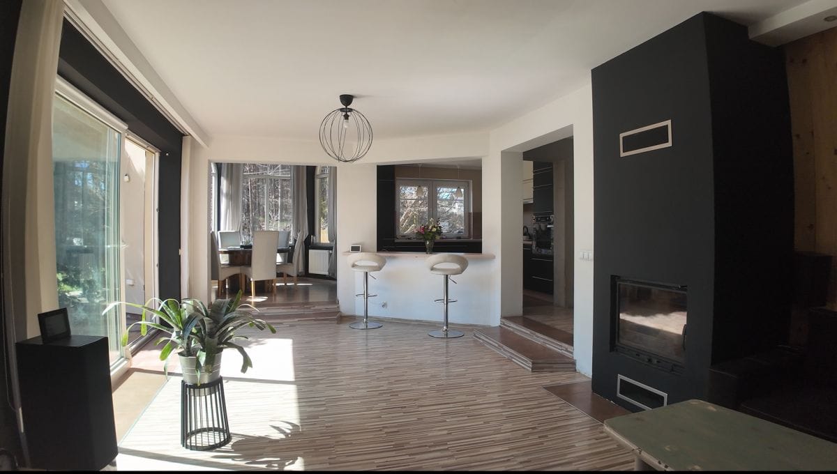 Dom 5 pokojowe na Sprzedaż