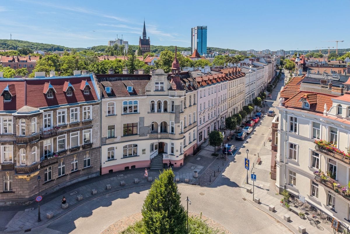 Mieszkanie 4 pokojowe na Sprzedaż